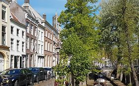 Large Historical Apartment & Canal Terrace